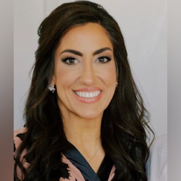 Meet your Posher, Lyndsey - Picture 1 of 1